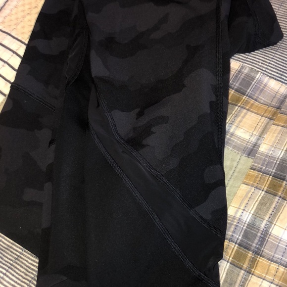 Lululemon Lazer Cut Crops - Picture 3 of 3